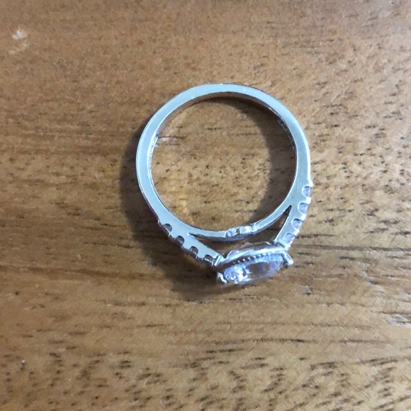 Sterling Silver CZ Ring - Picture 3 of 4